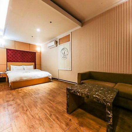 Coco Hotel Cheongju Buitenkant foto