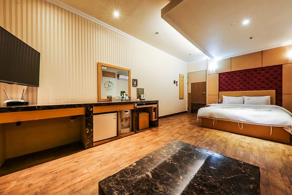 Coco Hotel Cheongju Buitenkant foto